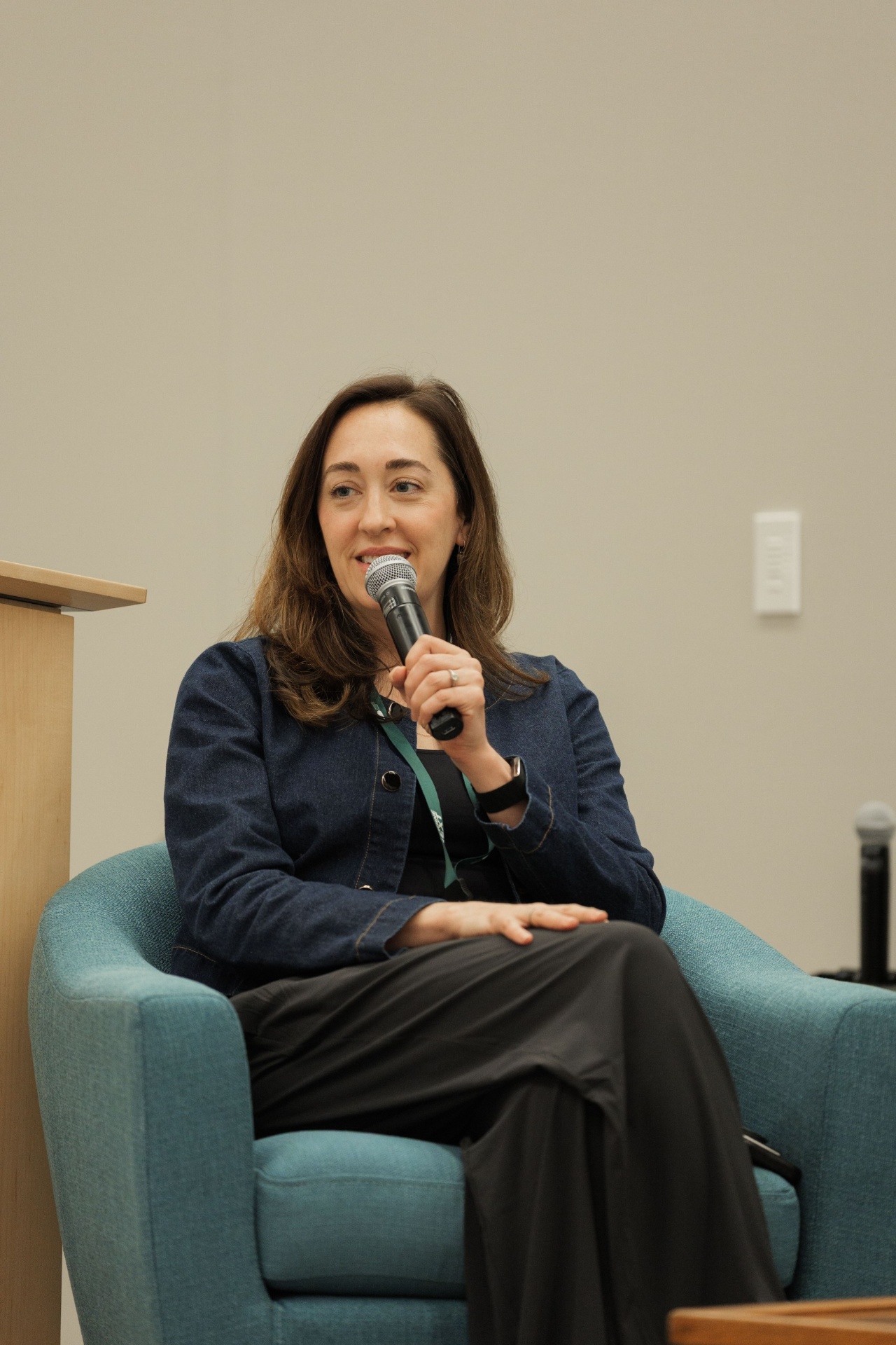 Portrait of Shayna Harris, Co-Founder & Managing Partner at Supply Change Capital, moderating the Capital Day VC panel