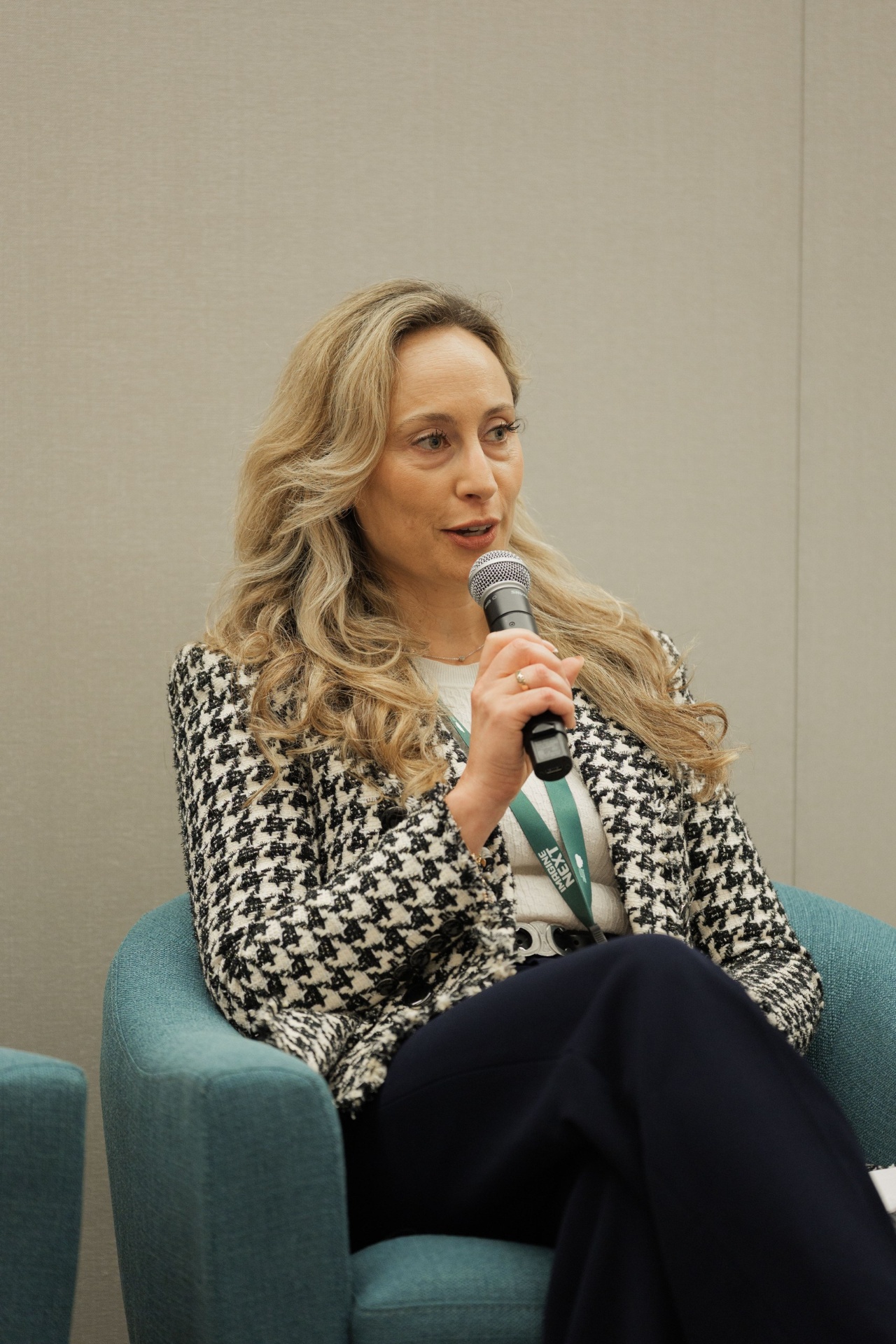 Portrait of Julia Grinshpun, Managing Director of the Green Economy Team at JP Morgan Chase (Structured Finance), on the Capital Day debt panel